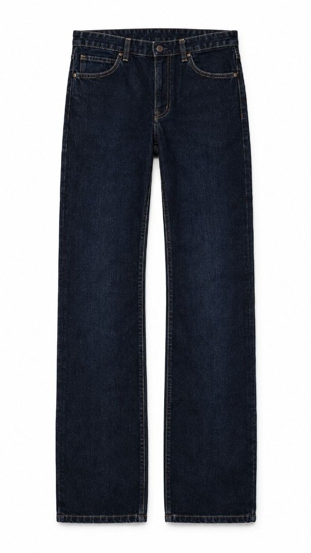 Element Denim Jeans Size 14 (Category: Jeans) located in Manila. Submitted by vastgem_635c8e (Listing ID 1467086850, Image 1). Description: PAUNAHAN NALANG PO!! FROM THE STATES PO ITO. FOR TEENS, FOR KIDS, BRANDED, HIGH QUALITY ANG JEANS, STRAIGHT SEMI-FITTED PANTS. - Brand: Element - Size: 14 (printed on inner waistband) - Fit: Classic straight fit - Color: Dark indigo wash - Details: 5-pocket setup, contrast orange stitching, branded button clo