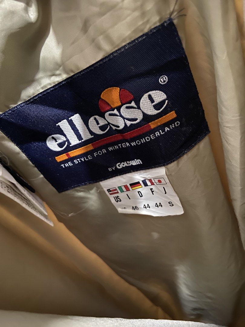 Ellesse Pants 90s (Category: Coats, Jackets and Outerwear) located in Tukuran. Submitted by retrothrifter88 (Listing ID 1467015059, Image 2). Description: Waist 32 Length 38 Strap is removable ✅.