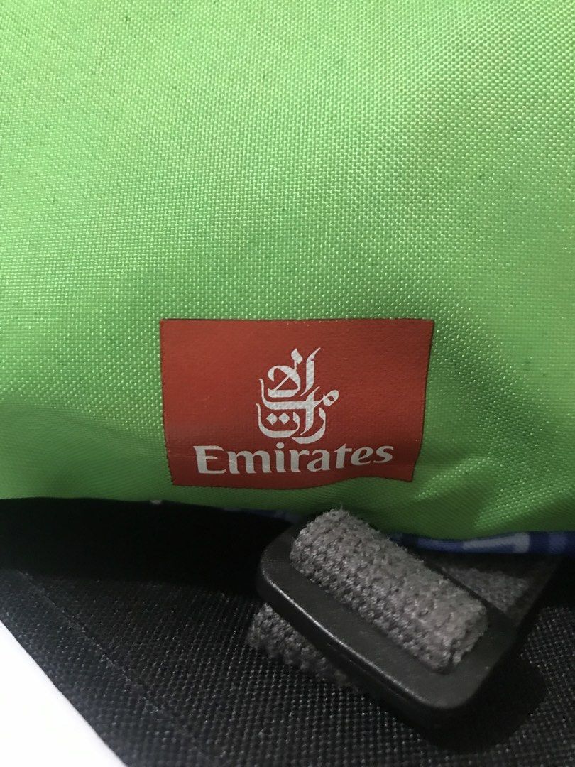 Emirates (Category: Backpacks) located in Balete No 2. Submitted by troyesybang (Listing ID 1466972337, Image 3). Description: Foldable backpack extra backpack from emirates airlines Small lang to pede pambata or girls pede din nmn sa boys pang lightweight packing lang.