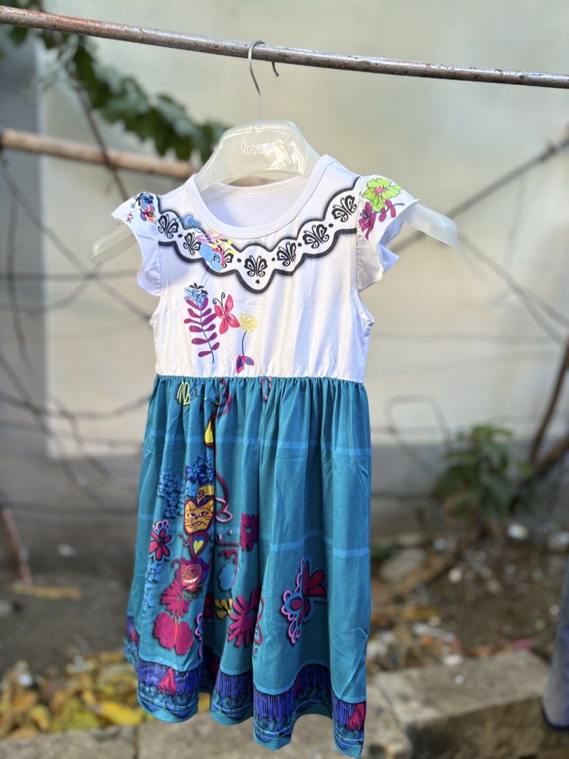 Encanto Costume - Mirabel Madrigal (Category: Babies & Kids Fashion) located in Catarman. Submitted by hyukissco (Listing ID 1467011601, Image 3). Description: Comes with lesless glasses + sling bag Once lang nagamit ng babygirl ko hehe Slightly negotiable 4-5 yo girl.