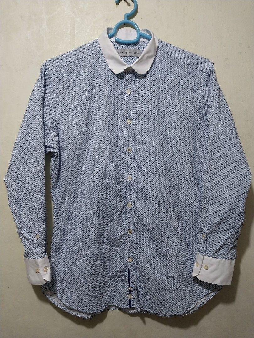ETRO Blue Patterned Long Sleeve Shirt with White Collar (Category: Formal Shirts) located in Manila. Submitted by PrinceDani.Clothing (Listing ID 1467059198, Image 1). Description: etro blue printed long-sleeves Medium 22in width 29in length made in Italy excellent condition .