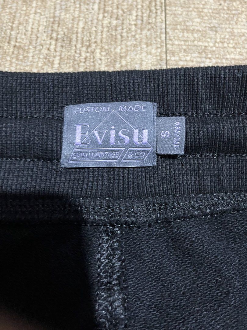 EVISU DAICOCK (Category: Shorts) located in Davao. Submitted by rylthriftz12 (Listing ID 1467136048, Image 3). Description: NO ISSUES AS NEW.