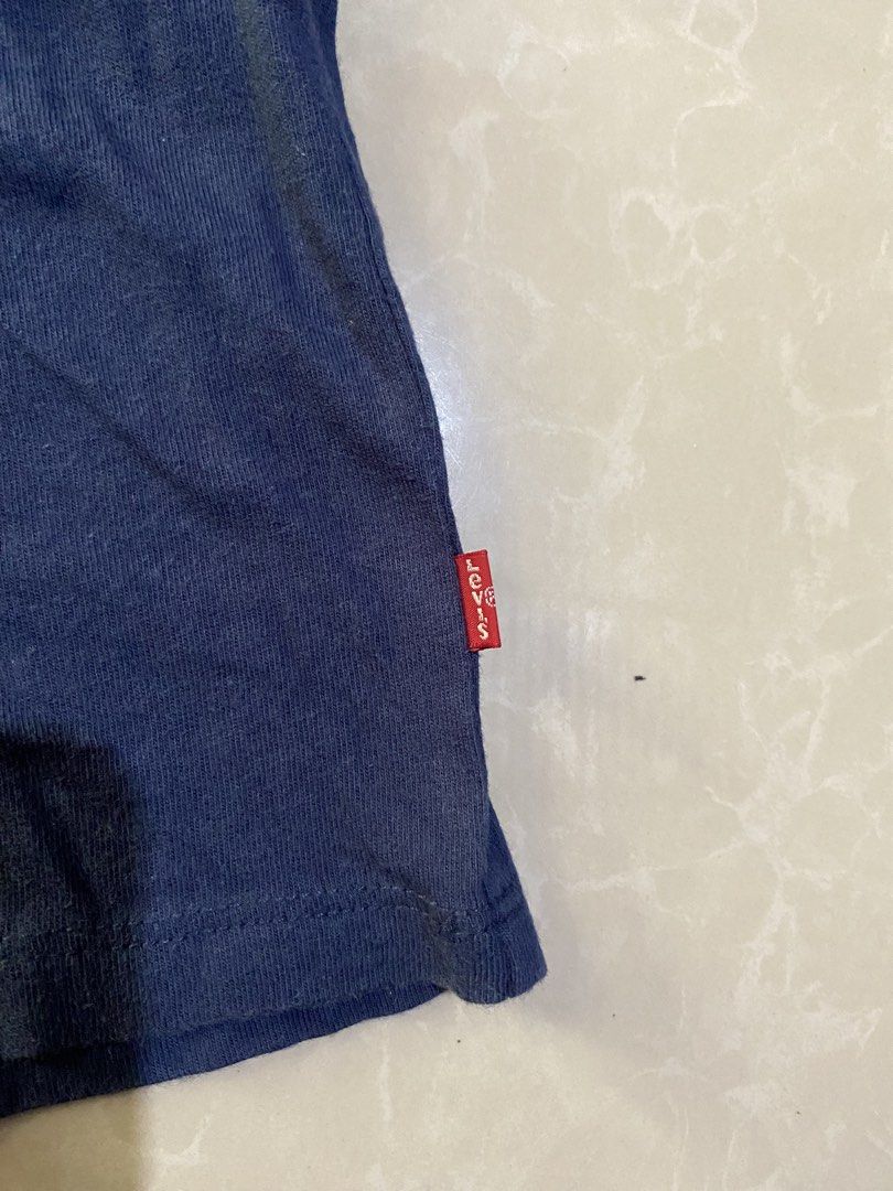 Excellent Condition Size: Medium Width: 20 Length: 28.5 Cr: 9.5/10 Issue: None (Category: Tshirts & Polo Shirts ) located in Lupon. Submitted by johnthrift_517 (Listing ID 1467112560, Image 3). Description: .
