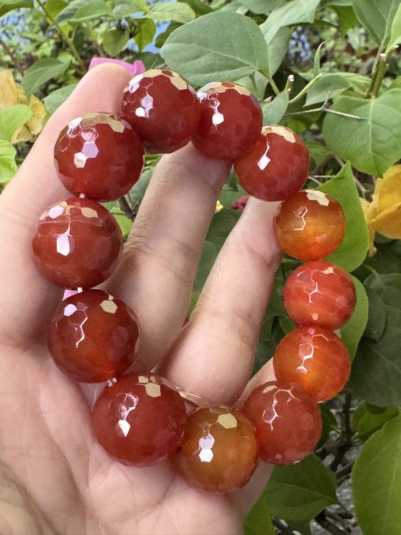 FACETED CARNELIAN 1 🍋 M8_CN001 (Category: Precious Stones) located in Bulacan. Submitted by selling_low_by_bella_ben (Listing ID 1467083156, Image 2). Description: FACETED CARNELIAN 1 🍋 M8_CN001 🏷️ 980 14mm bead size 16 cm wrist .