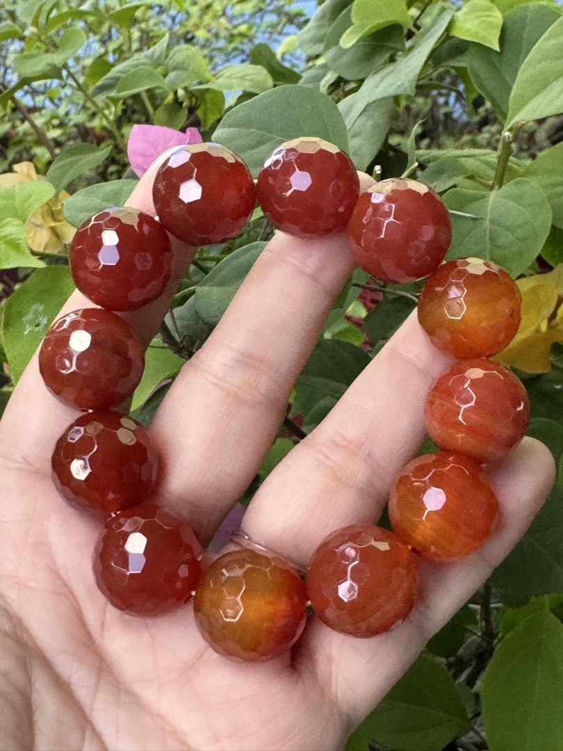 FACETED CARNELIAN 1 🍋 M8_CN001 (Category: Precious Stones) located in Bulacan. Submitted by selling_low_by_bella_ben (Listing ID 1467083156, Image 1). Description: FACETED CARNELIAN 1 🍋 M8_CN001 🏷️ 980 14mm bead size 16 cm wrist .