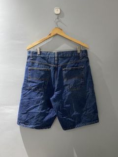 (Category: ) located in . Submitted by koroysthrifts (Listing ID 1467116391, Image 1). Description: .