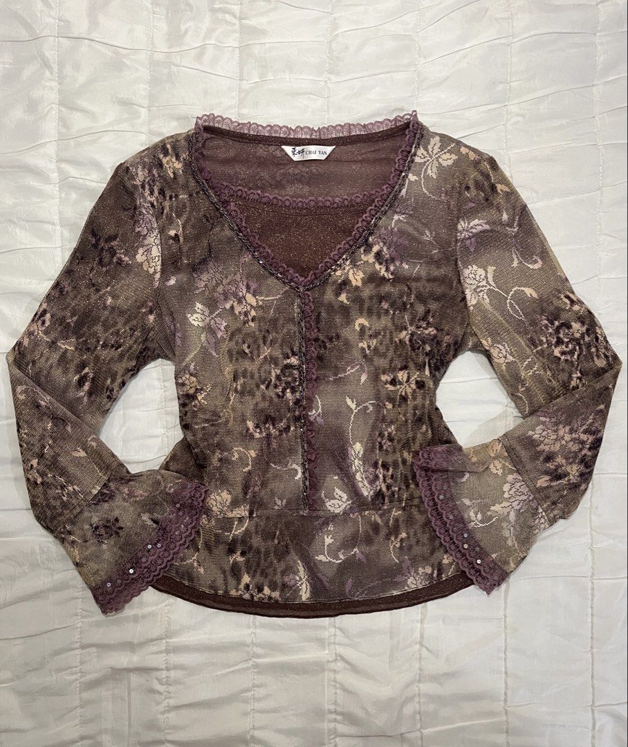 Fairy long sleeves top (Category: Longsleeves) located in Puerto Princesa. Submitted by peony_eclair (Listing ID 1467137998, Image 1). Description: Has sequin details, fabric type is thin.