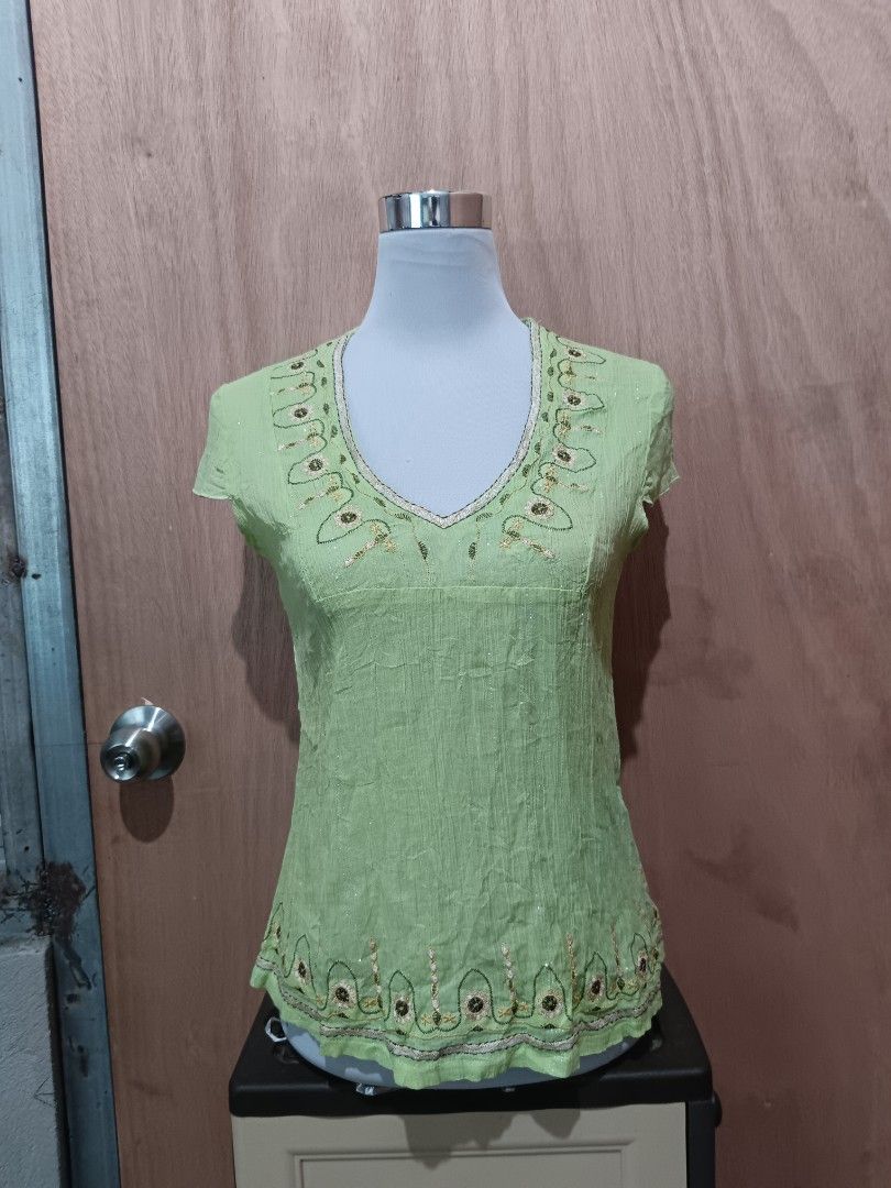 Fairy style y2k top (Category: Sleeveless) located in Davao. Submitted by mln-boutique (Listing ID 1467084428, Image 1). Description: size - M good condition.