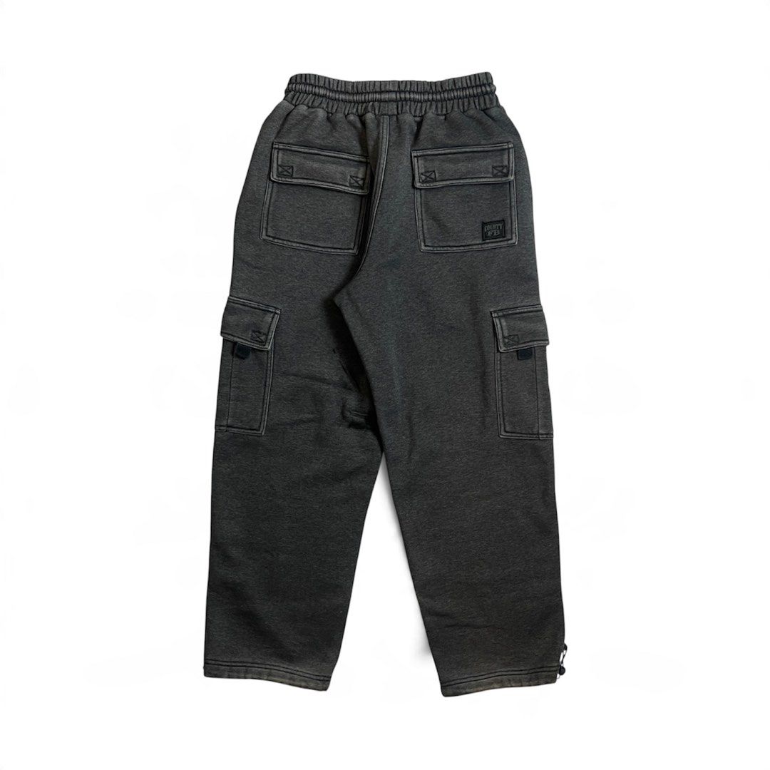 Fb County Pants Heavyweight Baggy Cargo (WASHED GRAY) (Category: Joggers) located in Taguig. Submitted by _blisskarte_ (Listing ID 1467121802, Image 3). Description: Price: ₱1,500 Fb County Pants Heavyweight Baggy Cargo (WASHED GRAY) • width: 30-34 • length: 42 • leghole: 9 📍Guadalupe Cembo, Taguig 🚚Via J&T / Lalamove / Meet-up.