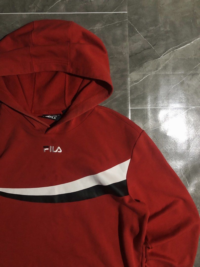 Fila Mid embroided script (Category: Coats, Jackets and Outerwear) located in Manila. Submitted by buksthrifthing (Listing ID 1466976009, Image 2). Description: 23 by 28 Large to xL No issue Excellent condi Fresh from bale .