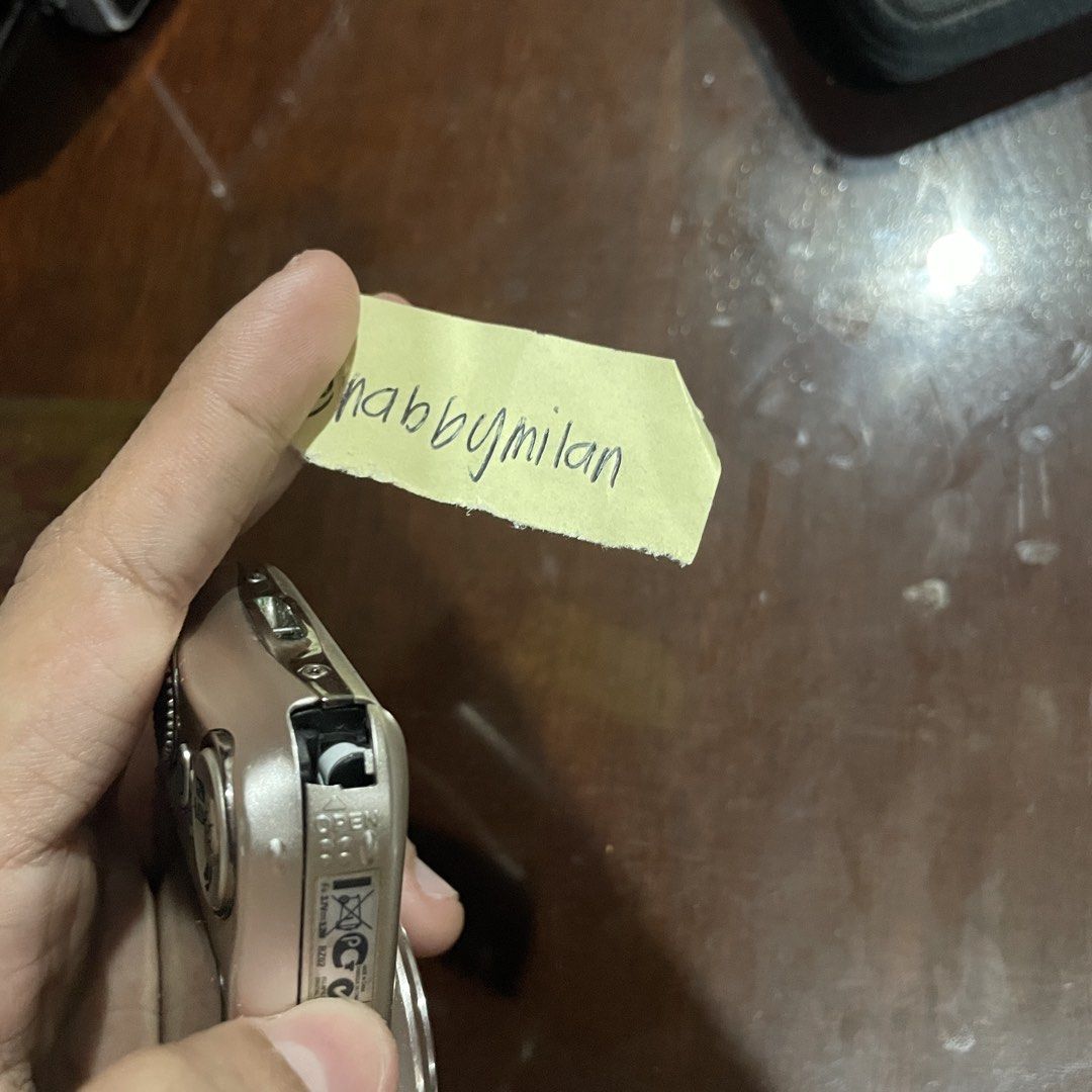 finefix jx | digicam (Category: Cameras) located in Davao. Submitted by ilovemilan (Listing ID 1467162896, Image 2). Description: lens stuck need ipa repair sum buttons not working with battery selling as is dm if interested .