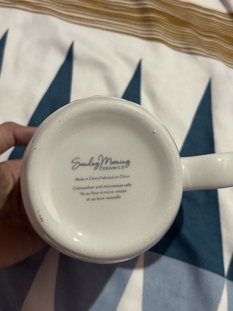 Floral Ghost Mug Ceramic (Category: Other Kitchenware & Tableware) located in Dinalupihan. Submitted by nifty_findss (Listing ID 1466873303, Image 3). Description: With minimal chip issue on top .