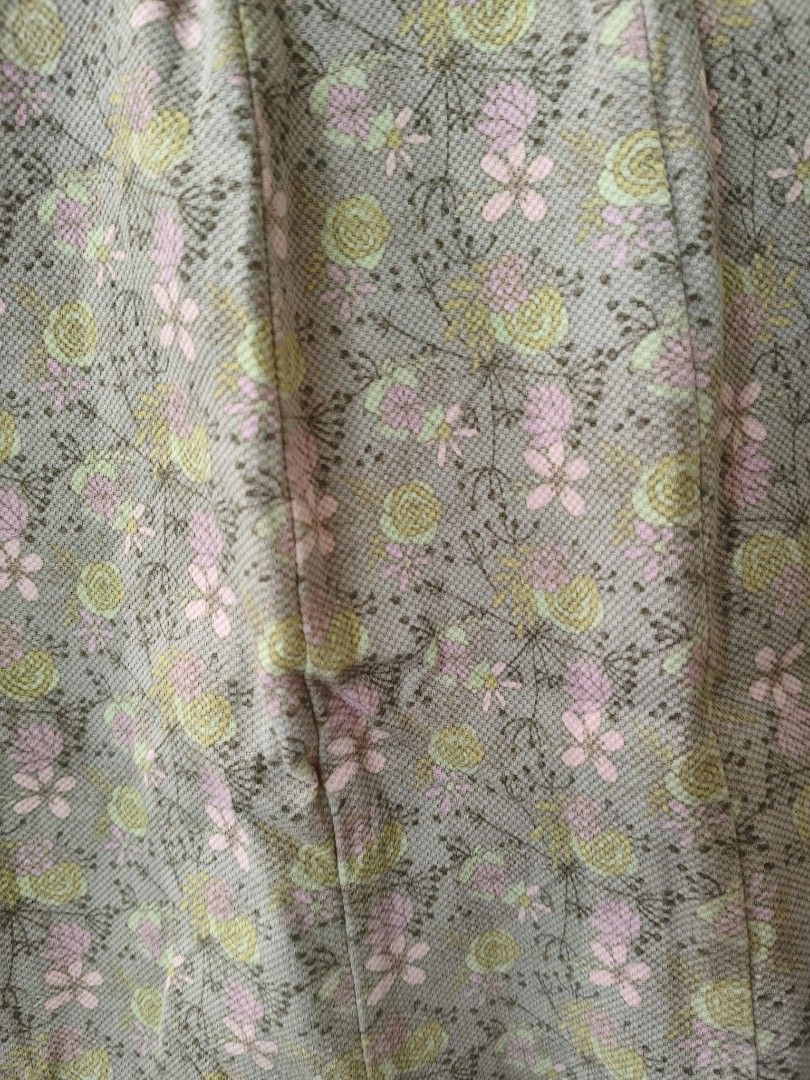 Floral pattern A-line skirt grey pink yellow (Category: Skirts) located in Caloocan City. Submitted by galorylem99656 (Listing ID 1467053092, Image 3). Description: ✨ Condition: Lightly used 📌 Reason for Selling: Decluttering PRODUCT DETAILS Type: A-line textured Floral Skirt Waist Height: High waist Color: Gray, flowers (pink, yellow, green) (actual color may vary slightly depending on lighting) Size: Extra Small Waist: 26 inches or 66 cm Hip: 