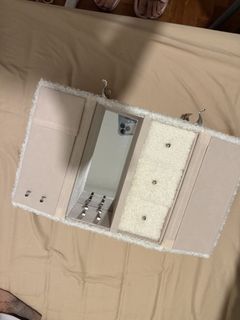 (Category: ) located in . Submitted by calliandra (Listing ID 1467136267, Image 1). Description: .