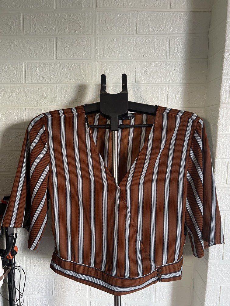 For Me Striped Blouse (Category: Blouses) located in Dagupan City. Submitted by go.kluttery (Listing ID 1467043689, Image 1). Description: .