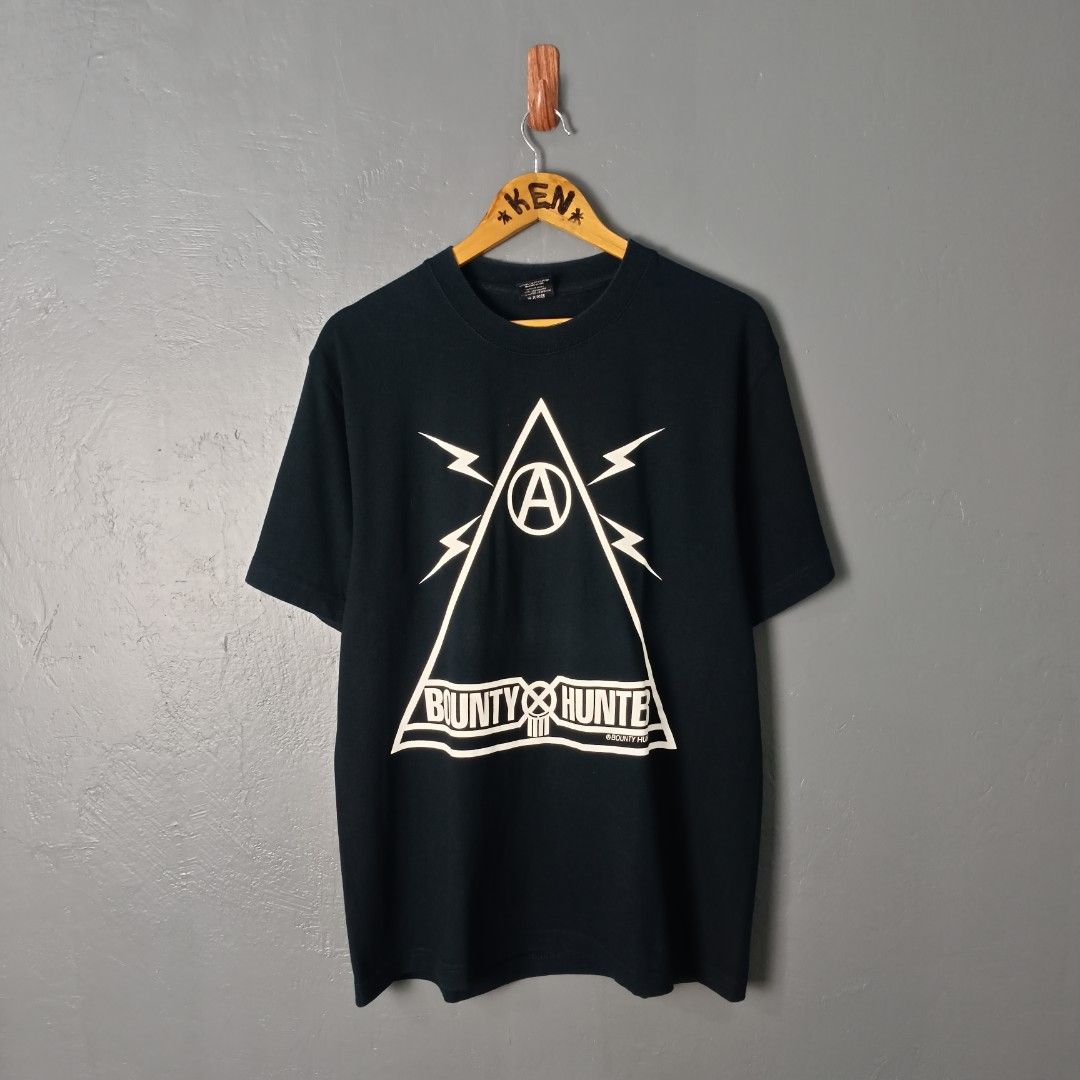 For Men - Bounty Hunter (Category: Tshirts & Polo Shirts ) located in Bacolod City. Submitted by drop.ph (Listing ID 1467096444, Image 1). Description: Bounty Hunter Authentic *Size L - 21x27.5 *Very Good *Discoloration (Stomach) *Price: 680php *Add SF if outside Bacolod City .