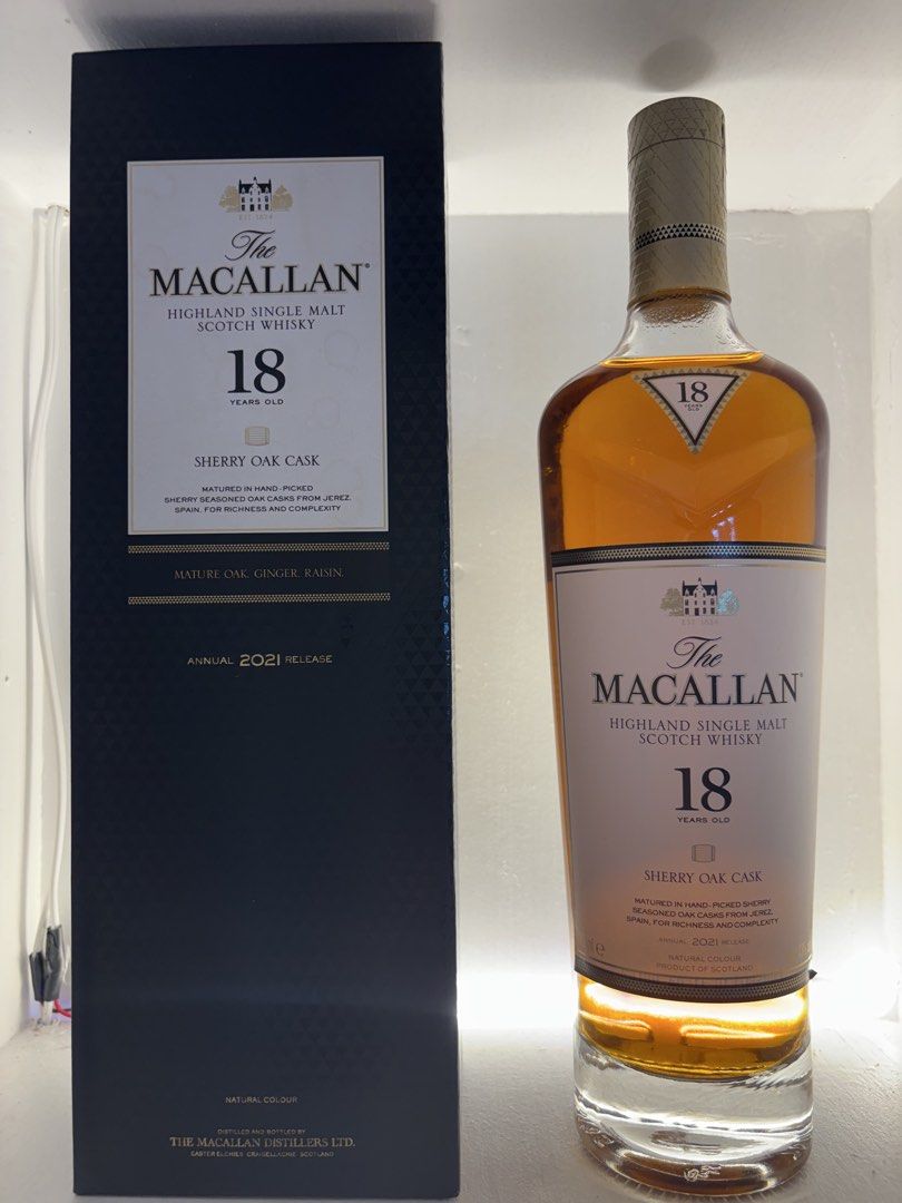 For sale below srp (Category: Beverages) located in Pasay City. Submitted by lanskyall (Listing ID 1467022007, Image 3). Description: Blue label and macallan .