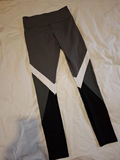 (Category: ) located in . Submitted by closet-cleanup (Listing ID 1467063286, Image 1). Description: .
