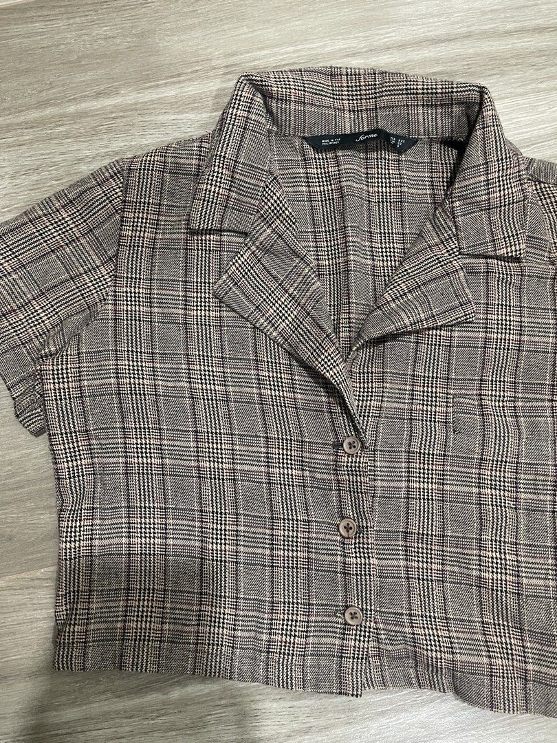 Forme top (Category: Others Tops) located in Baguio. Submitted by pawsome_closet (Listing ID 1466987333, Image 2). Description: .