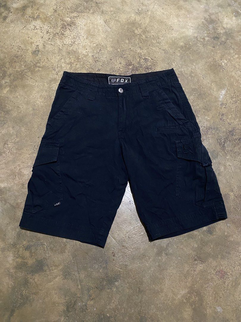 Fox cargo shorts (Category: Shorts) located in Tabaco. Submitted by centthrif55361 (Listing ID 1467100063, Image 1). Description: Fox cargo W:30-32 L:20.5 Excellent condition Color rate 9.5/10 No issue .