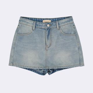 (Category: ) located in . Submitted by jeighs_closet (Listing ID 1466993173, Image 1). Description: .