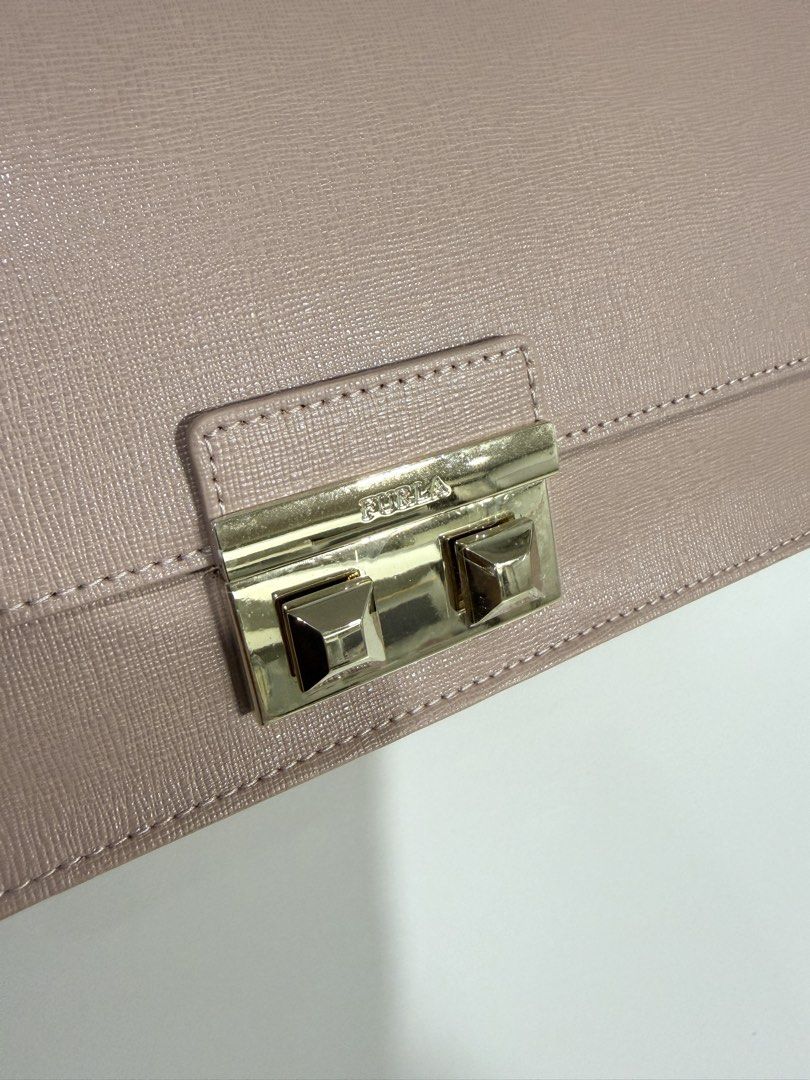 Furla Bella Medium Shoulder Bag (Category: Shoulder Bags) located in San Fernando. Submitted by olliebash (Listing ID 1467015212, Image 3). Description: Unused, hardware still with plastic .