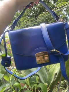 (Category: ) located in . Submitted by baglovers10 (Listing ID 1467007705, Image 1). Description: .