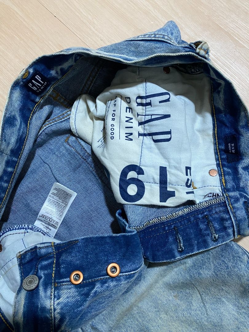 Gap Button Fly Denim Pants (Category: Jeans) located in Cadiz. Submitted by davidspothead (Listing ID 1467140772, Image 2). Description: Size 31 on tag Length 39" 9/10 rate.