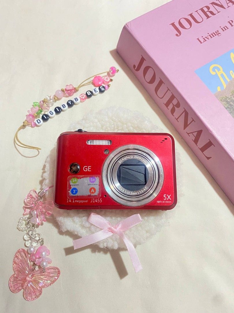 GE J1445 DIGITAL CAMERA DIGICAM (Category: Cameras) located in Manila. Submitted by jade_snap (Listing ID 1467155856, Image 1). Description: ✧⁠* GE J1445 - crisp outputs ♡ ₱2,999 READY TO USE unnoticeable lcd leak (doesn't affect the output) FREE SHIPPING VIA JNT NATIONWIDE 🩰Specs: *.' 14.1 MP *.' 5x optical zoom *.' ISO 80 to 1600 *.' CCD sensor 🎞️ Condition: ७९ all buttons are working, zoom, and flash ७९ body condition: 8/10 ७९ super linawch 