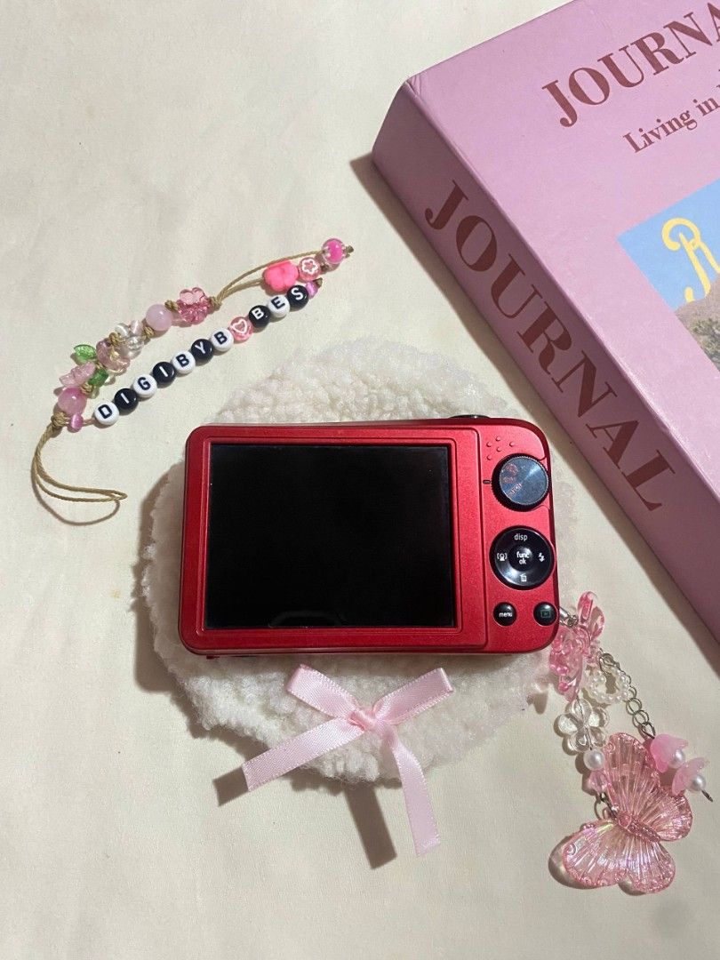 GE J1445 DIGITAL CAMERA DIGICAM (Category: Cameras) located in Manila. Submitted by jade_snap (Listing ID 1467155856, Image 2). Description: ✧⁠* GE J1445 - crisp outputs ♡ ₱2,999 READY TO USE unnoticeable lcd leak (doesn't affect the output) FREE SHIPPING VIA JNT NATIONWIDE 🩰Specs: *.' 14.1 MP *.' 5x optical zoom *.' ISO 80 to 1600 *.' CCD sensor 🎞️ Condition: ७९ all buttons are working, zoom, and flash ७९ body condition: 8/10 ७९ super linawch 