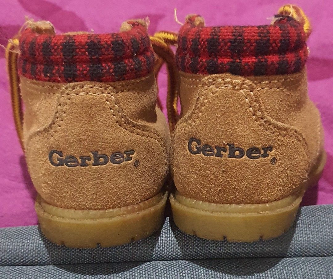 Gerber Baby Boots Tan Size 2 (P230 nalang) (Category: Babies & Kids Fashion) located in Castillejos. Submitted by hornets0000 (Listing ID 1467092763, Image 3). Description: DESCRIPTION: Preloved Gerber Baby Hiking Boots for Baby Boy/Girl 💰 Price: ₱220 (Slightly negotiable para sa sure buyer!) ✨ Condition: Napakaganda pa ng kondisyon. Malinis ang tela, kitang-kita pa ang brand, at walang pudpod sa suwelas. Tingnan ang mga larawan para sa actual c