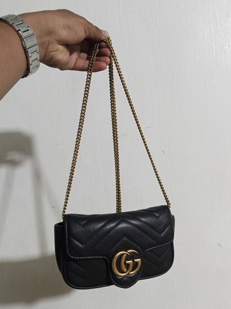 GG Marmot super mini bag (Category: Luxury Bags & Wallets) located in Glan. Submitted by cpaharodde48008 (Listing ID 1467124843, Image 1). Description: Gucci GG super Mini Marmot bag Excellent.