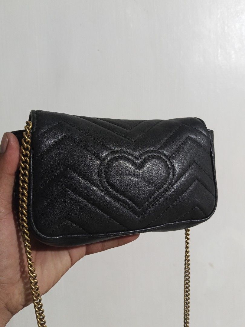 GG Marmot super mini bag (Category: Luxury Bags & Wallets) located in Glan. Submitted by cpaharodde48008 (Listing ID 1467124843, Image 3). Description: Gucci GG super Mini Marmot bag Excellent.