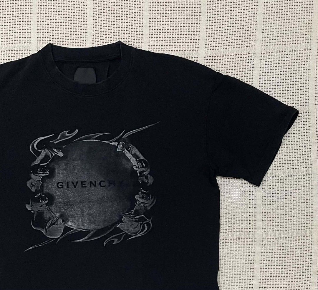 Givenchy Ring Artwork Tee (Category: Luxury Apparel) located in Bacolod City. Submitted by abkicks_apparel (Listing ID 1467132665, Image 3). Description: Givenchy Ring Artwork Tee Size XL on Tag Oversized Fit W23 L27 Excellent Condition No Hidden Issues .