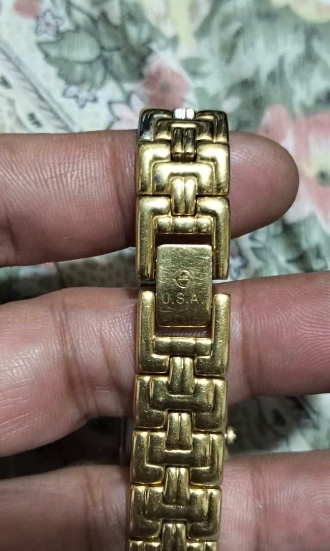 Gold watch 999.9 ingot 1g (Category: Men's Watches) located in San Jose. Submitted by lenlorie3649 (Listing ID 1467060848, Image 2). Description: gold watch Dial 999.9 1g with diamond dial nilagyan ng natural Diamond unisex dress watch formal one link faded the others are ok.