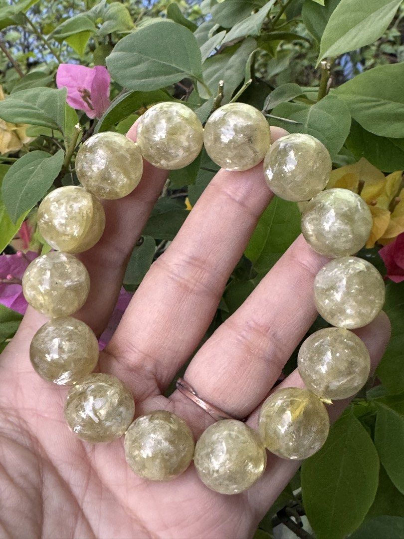 GOLDEN LEPIDOLITE 16mm 🍏 M7_LP002 (Category: Precious Stones) located in Bulacan. Submitted by selling_low_by_bella_ben (Listing ID 1467079866, Image 1). Description: GOLDEN LEPIDOLITE 16mm 🍏 M7_LP002 🏷️ 1600 16+ mm bead size 17.5 cm wrist.
