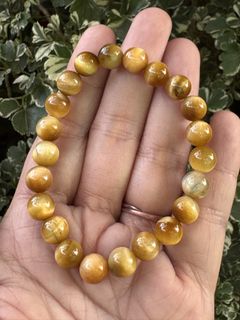 (Category: ) located in . Submitted by selling_low_by_bella_ben (Listing ID 1466996515, Image 1). Description: .