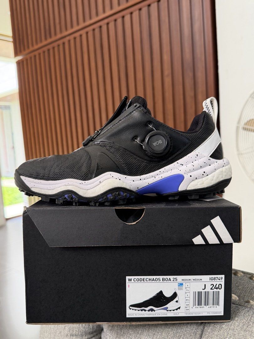 Golf shoes / Codechaos Boa (Category: Golf) located in Cavite. Submitted by fiercebird-2b10 (Listing ID 1467101961, Image 2). Description: RFS extra golf shoes Like new No lowballers Last price 3.5k Lady owned.