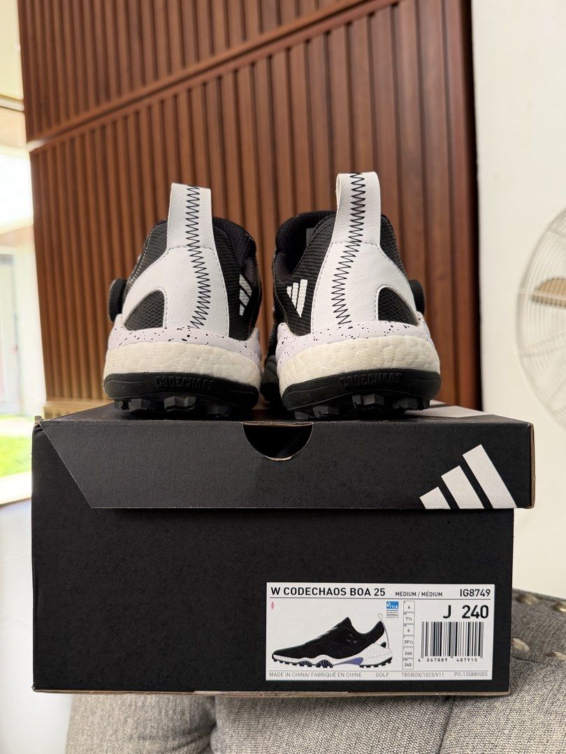 Golf shoes / Codechaos Boa (Category: Golf) located in Cavite. Submitted by fiercebird-2b10 (Listing ID 1467101961, Image 1). Description: RFS extra golf shoes Like new No lowballers Last price 3.5k Lady owned.