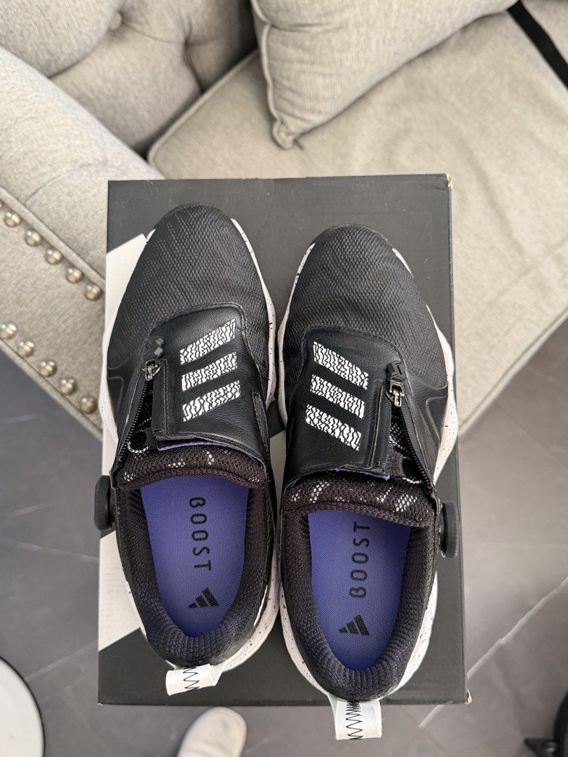 Golf shoes / Codechaos Boa (Category: Golf) located in Cavite. Submitted by fiercebird-2b10 (Listing ID 1467101961, Image 3). Description: RFS extra golf shoes Like new No lowballers Last price 3.5k Lady owned.