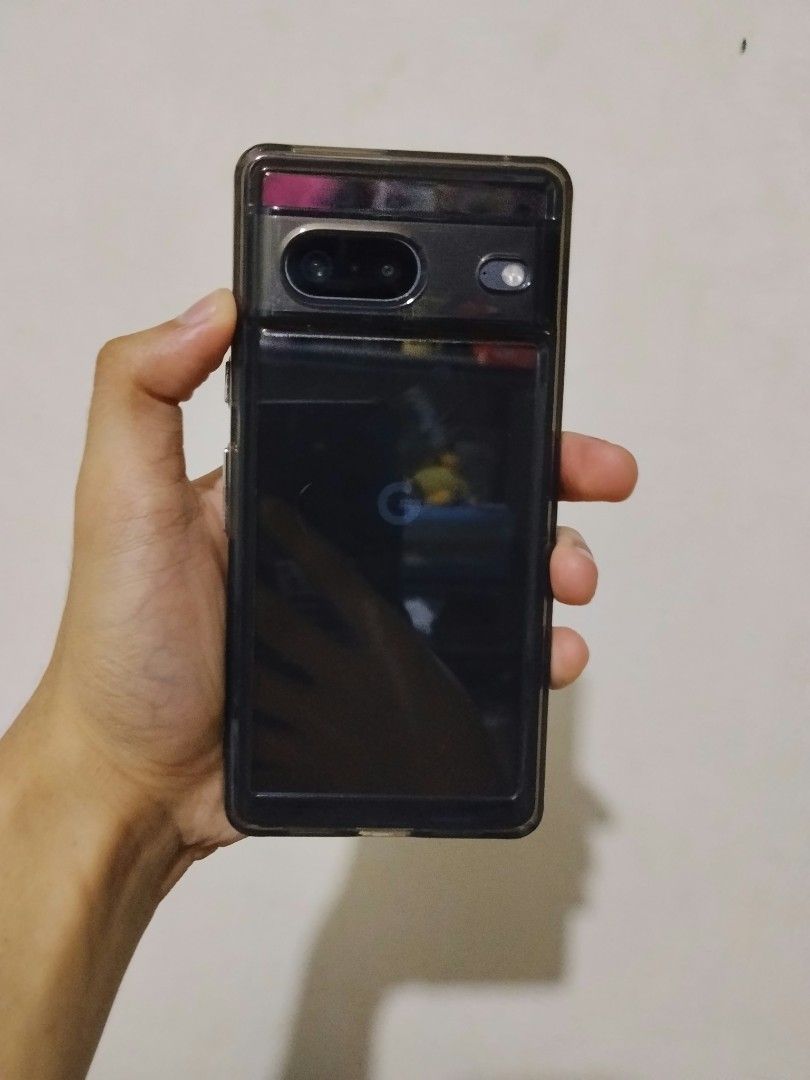Google Pixel 7 (8/128) (Category: Google Pixel) located in Bulacan. Submitted by cojikmendez (Listing ID 1465955247, Image 2). Description: Google Pixel 7 8/128 Obsidian Black Used in good condition. US Variant Android 17 8/128 Unli reset upon meetup Inclusions: Unit with Transparent Case, Tempered glass 1pc extra. Price: 💸₱11,500 slightly negotiable Issues: Minimal dents sa charging port. Cycle count is exceeded. 📍SJDM BULACAN / MANILA 💸Gcash