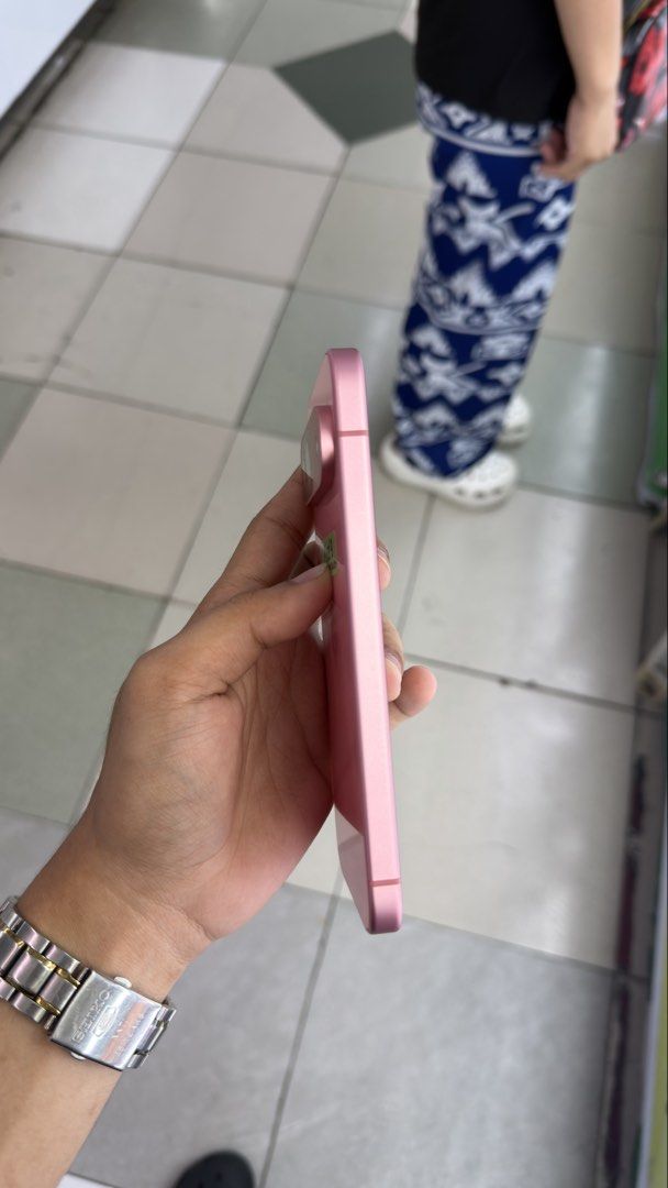 Google Pixel 9 128gb Factory Unlocked US Variant (Category: Other Gadgets) located in Manila. Submitted by carimgadgets (Listing ID 1467139647, Image 3). Description: .