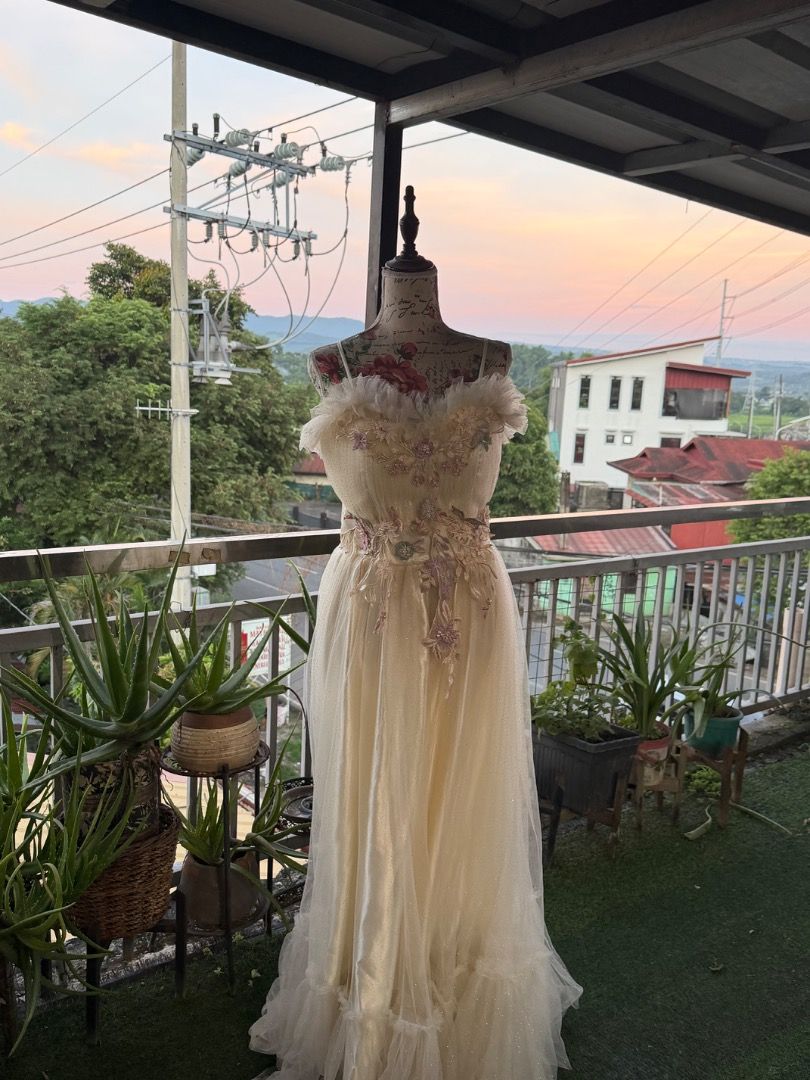 Gown enchanted theme (Category: Evening dresses & gowns) located in Caloocan City. Submitted by thewardrobe05 (Listing ID 1466982684, Image 1). Description: Used once , can fit small to large body frame , adjustable back .