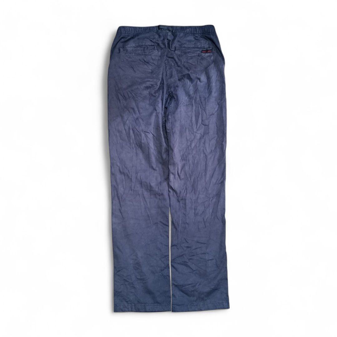 Gramicci Navy climbing pants webbing belt (Category: Coats, Jackets and Outerwear) located in Aliaga. Submitted by thriftkeizieee (Listing ID 1467065795, Image 2). Description: L:40 W:31 Color may be vary due to lighting, flaws are indicated if theres is any. DM ME IF INTERESTED 📩.