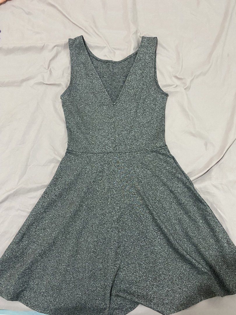 Gray Dress (Category: Dresses) located in Manila. Submitted by after.elle (Listing ID 1467021077, Image 2). Description: .