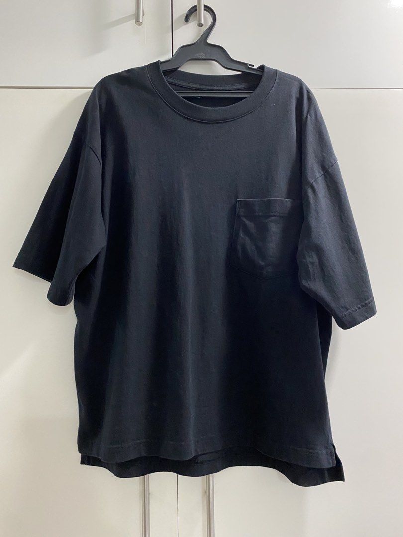 GU Boxy T-Shirt S (Category: Tshirts & Polo Shirts ) located in Quezon City. Submitted by alxscloset (Listing ID 1467064899, Image 1). Description: Black Small 9/10 — very good condition; used once, no issues Washed and ready to wear!.