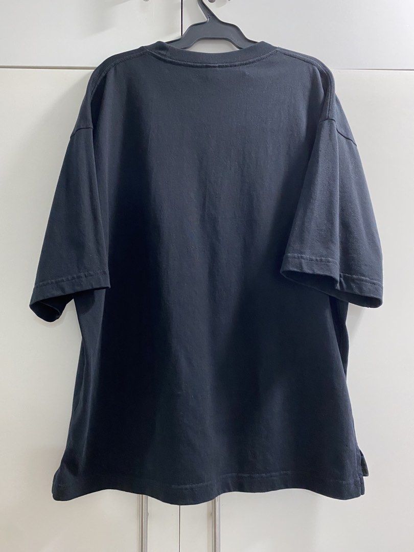 GU Boxy T-Shirt S (Category: Tshirts & Polo Shirts ) located in Quezon City. Submitted by alxscloset (Listing ID 1467064899, Image 2). Description: Black Small 9/10 — very good condition; used once, no issues Washed and ready to wear!.