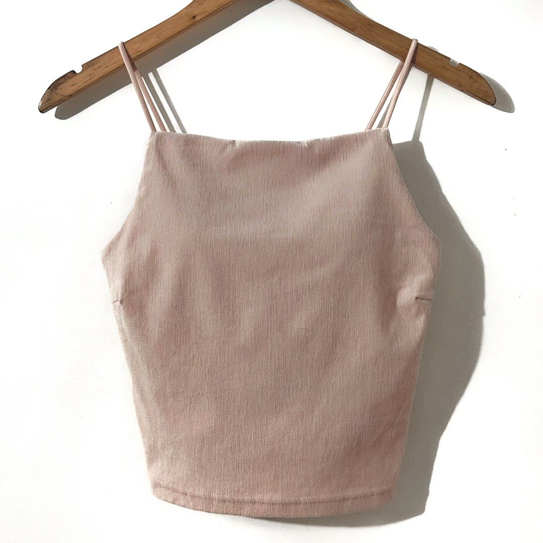 GU Pink Padded Cami (Category: Sleeveless) located in Taguig. Submitted by intransitforyou (Listing ID 1467159907, Image 1). Description: .