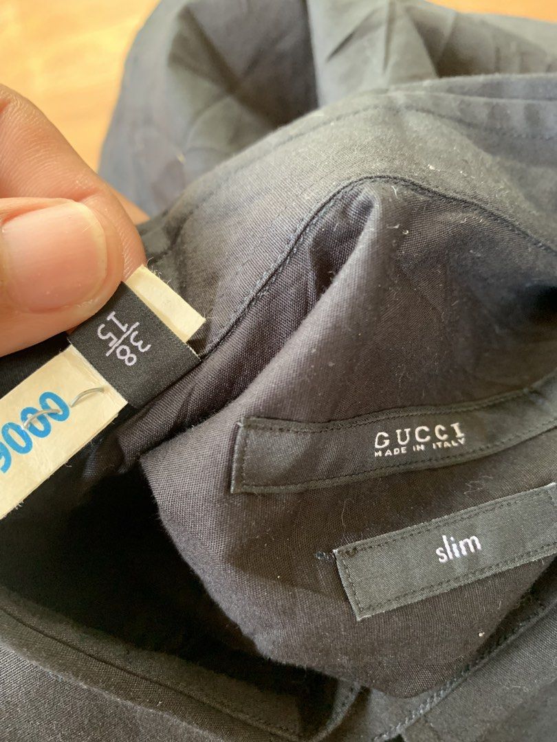 Gucci (Category: Luxury Apparel) located in Davao. Submitted by juliocesart1994 (Listing ID 1466983880, Image 3). Description: Gucci Authentic Excellent near new condition 10/10 color rate Dimes 17 x 29 Pasok pang Inch2 po ninyo Or formal Attire For Her No issue .