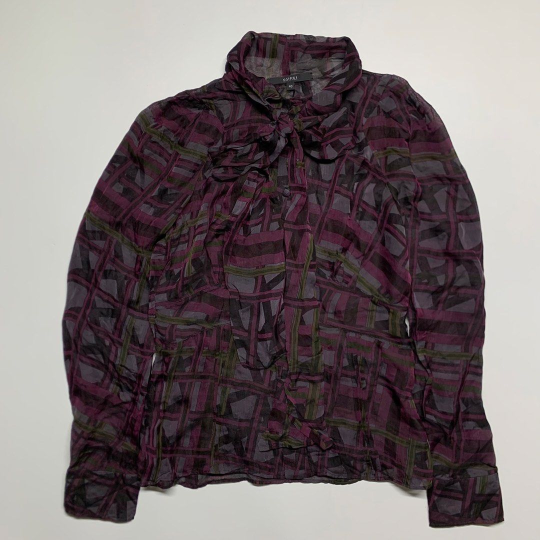 Gucci - Silk Printed Blouse (Category: Blouses) located in Manila. Submitted by shottas_21 (Listing ID 1467127854, Image 1). Description: Gucci - Silk Printed Blouse SIZE - 40 CONDITION - 9/10 FLAW - MISSING WASH TAG Made in Italy 100% silk CHEST - 17” LENGTH - 23” SHOULDERS - 12” SLEEVE - 25” HEM - 17”.